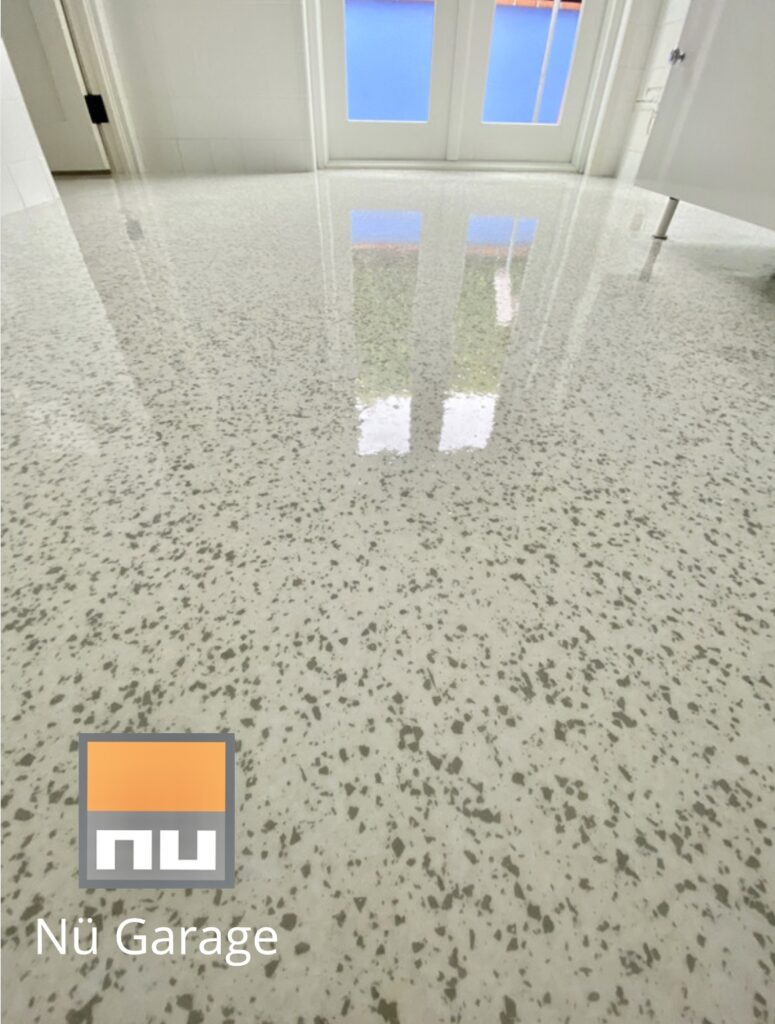 Glossy flake epoxy floor in a garage